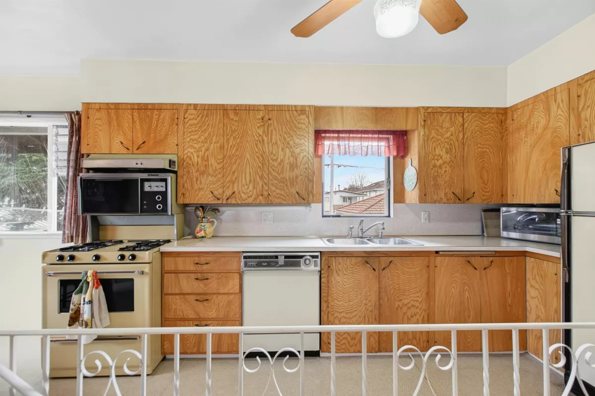 Bedroom 3 Photo of 2284 E 45th Avenue, Vancouver, BC