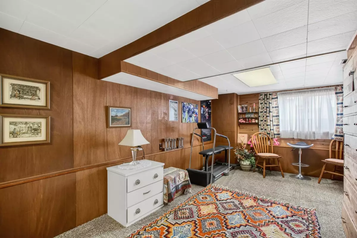 Mudroom Photo of 2284 E 45th Avenue, Vancouver, BC