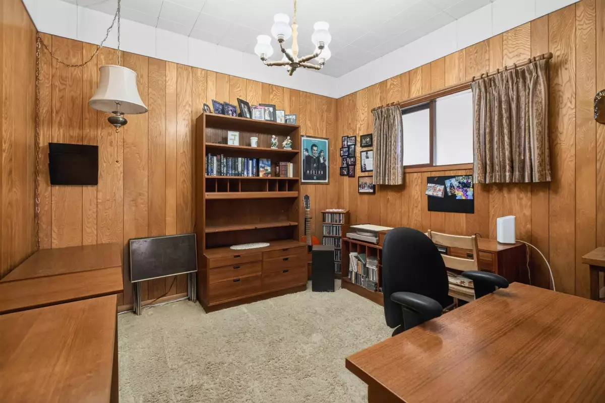 Powder Room Photo of 2284 E 45th Avenue, Vancouver, BC