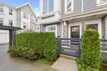 40 2560 Pitt River Road, Coquitlam, BC, Coquitlam — Townhouse for sale