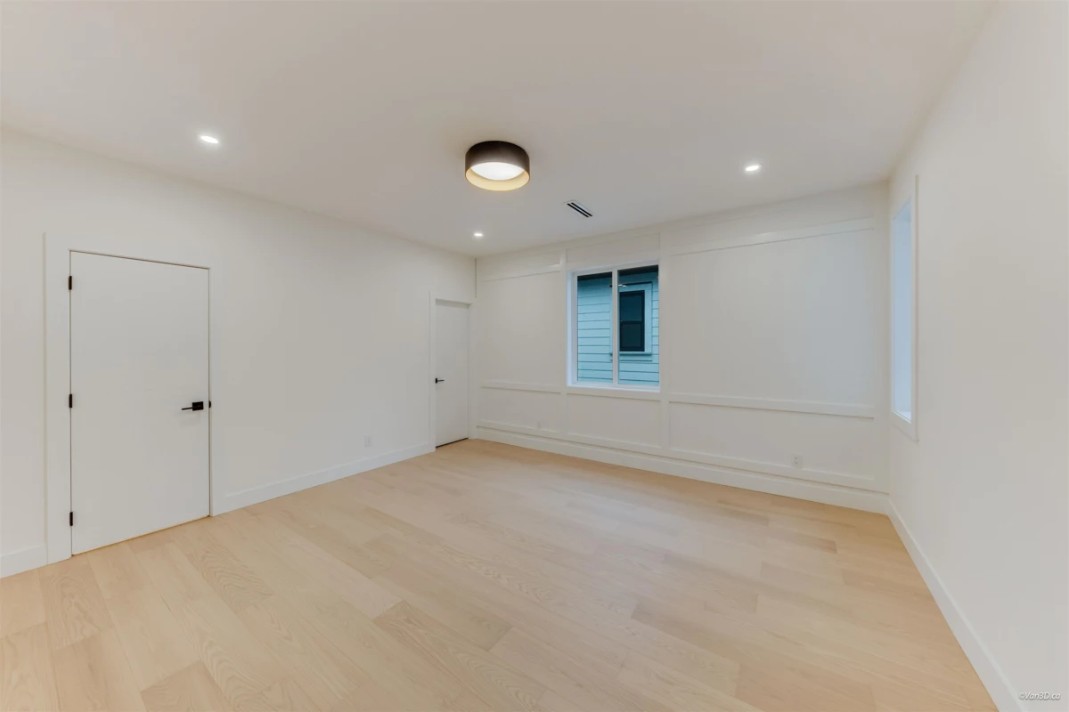 Hallway Photo of 20331 27 Avenue, Langley, BC