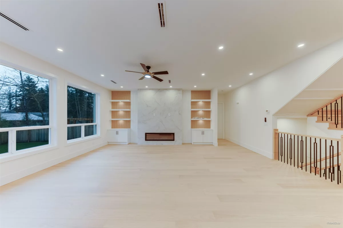 Kitchen Island Photo of 20331 27 Avenue, Langley, BC