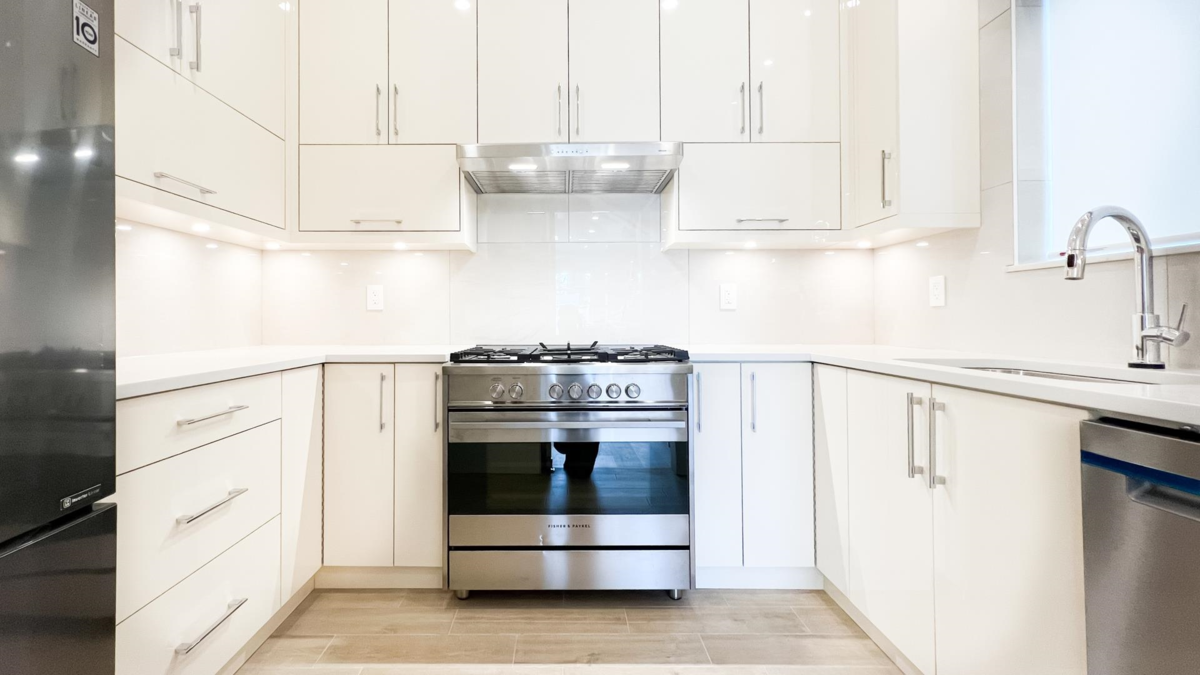 Front Yard Photo of 5103 Linden Drive, Delta, BC