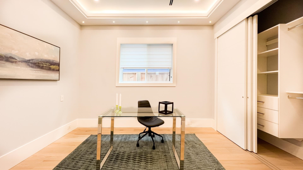 Laundry Room Photo of 5103 Linden Drive, Delta, BC