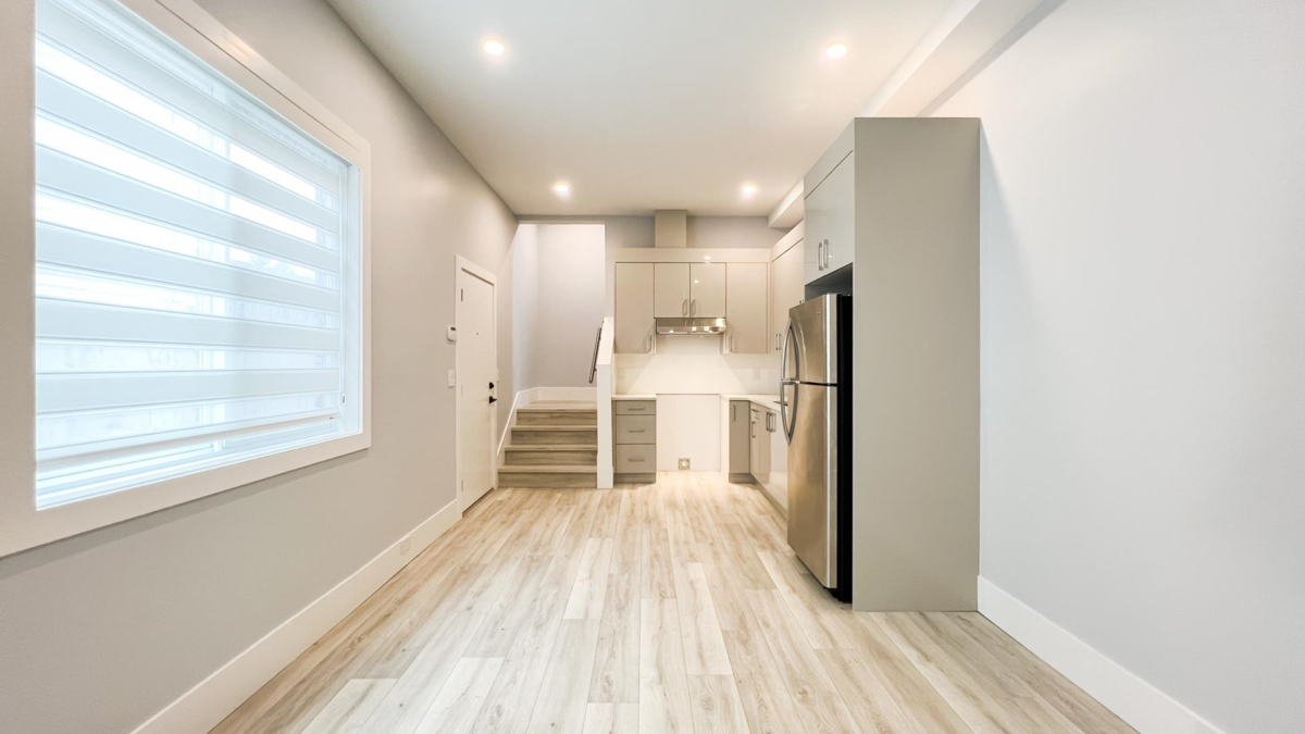 Living Room Photo of 5103 Linden Drive, Delta, BC