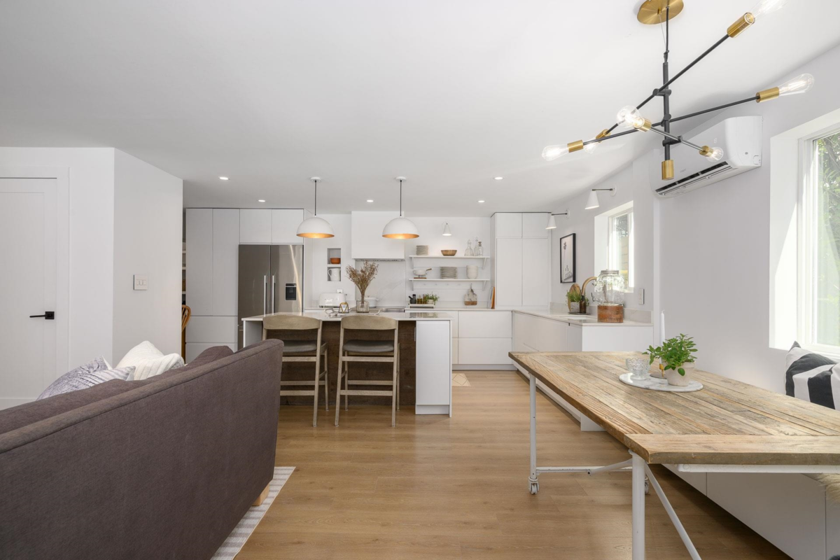 Basement Recreation Room Photo of 580 Ioco Road, Port Moody, BC