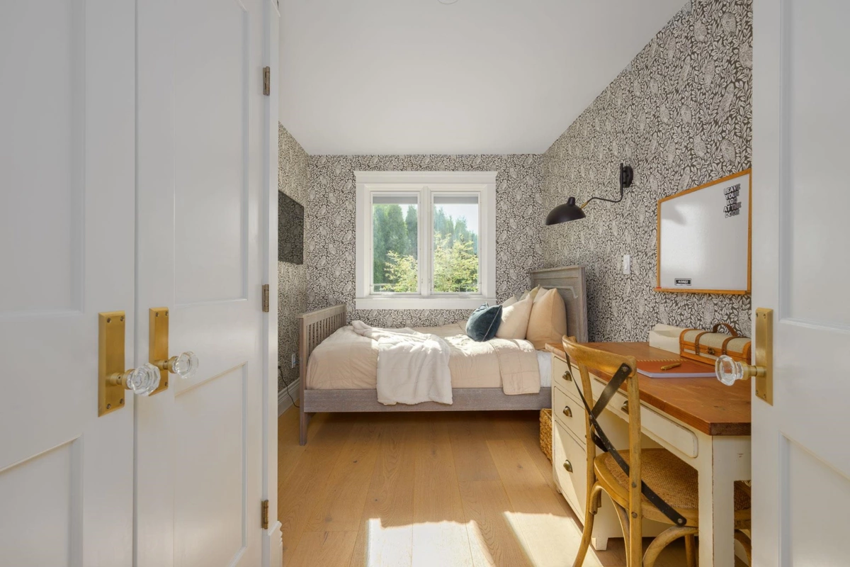 Bedroom 4 Photo of 580 Ioco Road, Port Moody, BC