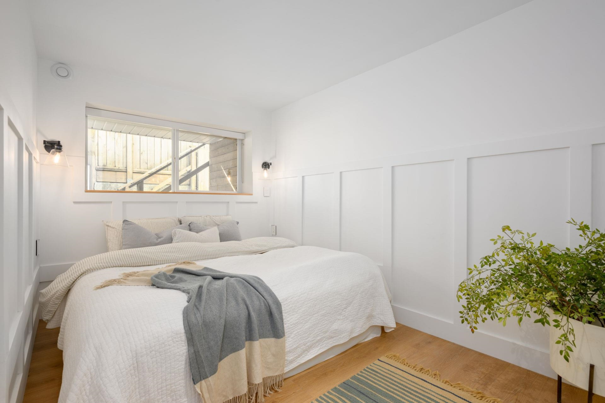 Garage Interior Photo of 580 Ioco Road, Port Moody, BC