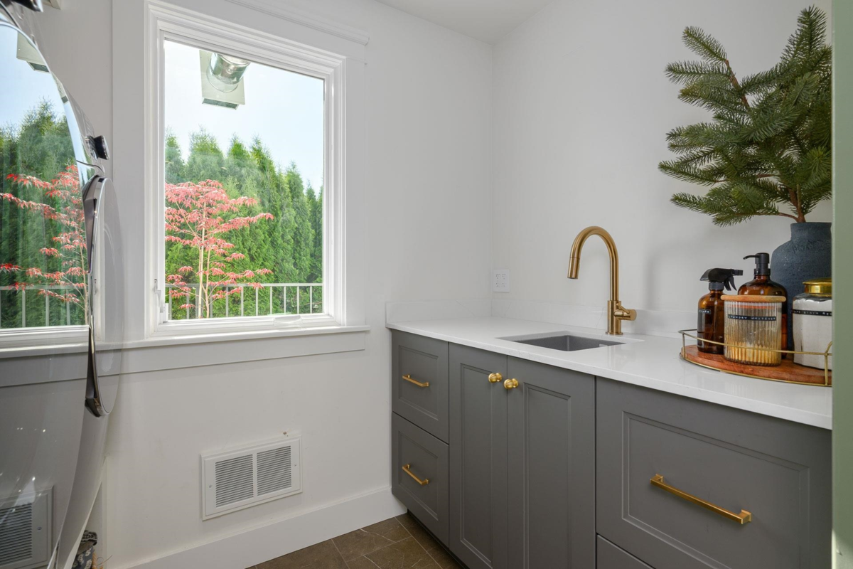 Office / Den Photo of 580 Ioco Road, Port Moody, BC