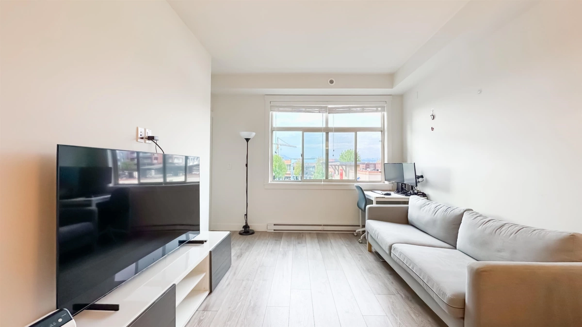 Staircase Photo of 317 20673 78 Avenue, Langley, BC