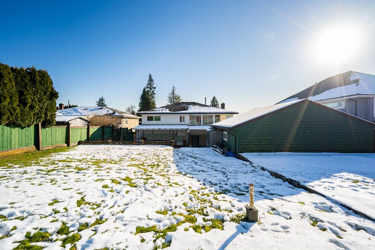 Garden / Landscaping Photo of 2057 Lorraine Avenue, Coquitlam, BC