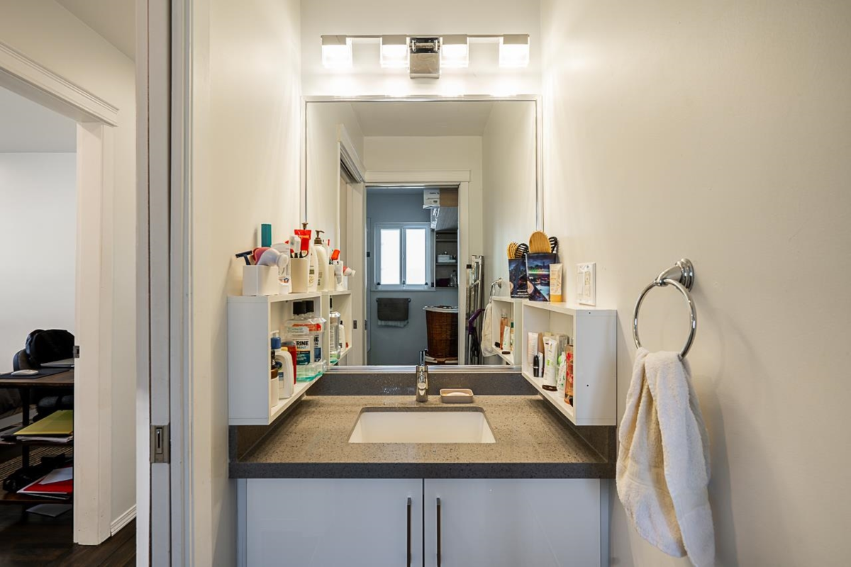 Primary Bathroom Photo of 2057 Lorraine Avenue, Coquitlam, BC