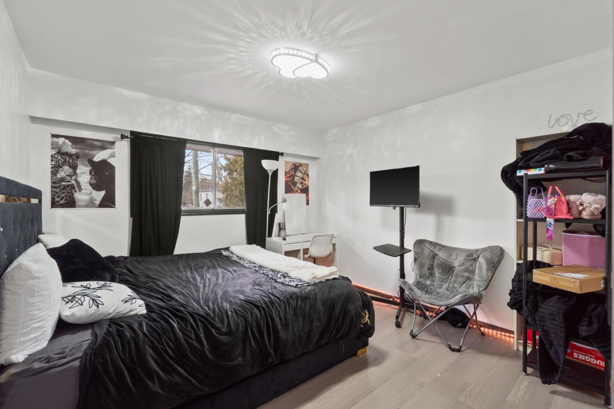 Bedroom 3 Photo of 4900 200th Street, Langley, BC