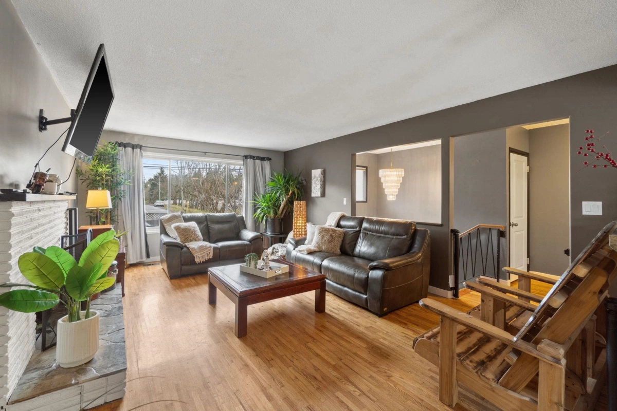 Family Room Photo of 4900 200th Street, Langley, BC