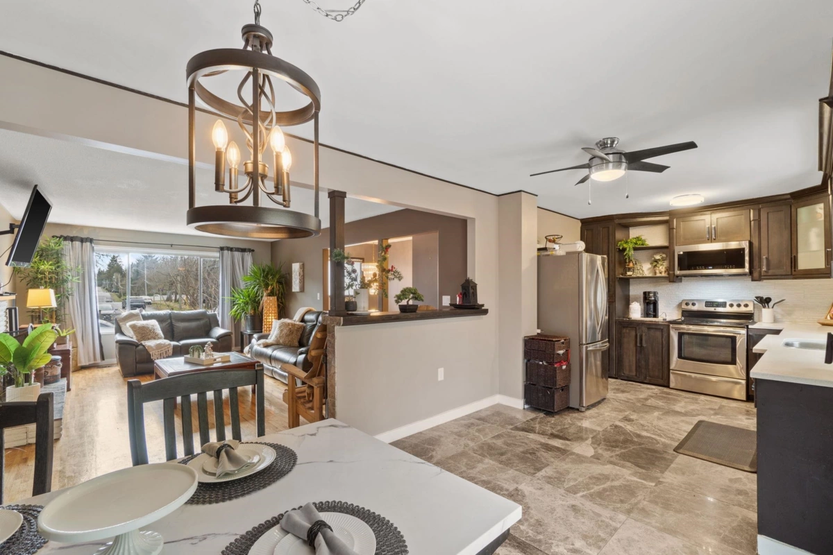 Kitchen Island Photo of 4900 200th Street, Langley, BC