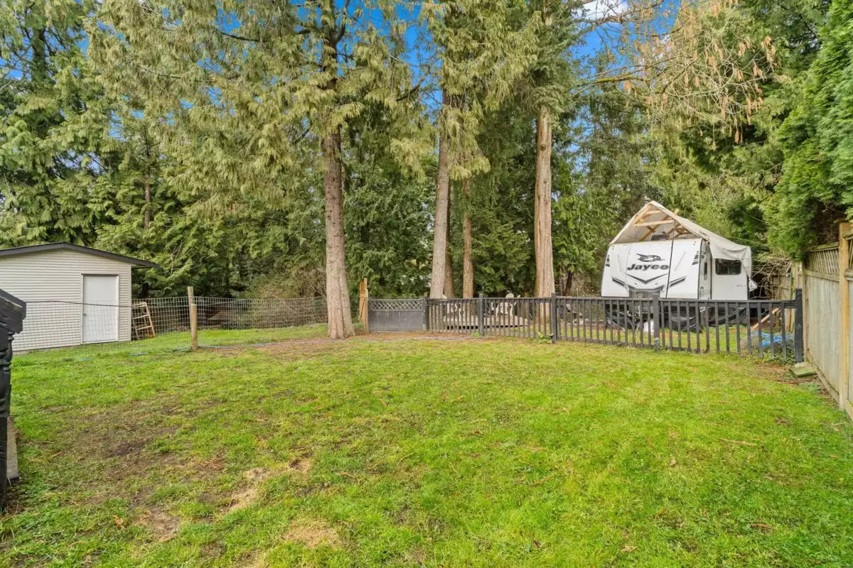 Swimming Pool Photo of 4900 200th Street, Langley, BC