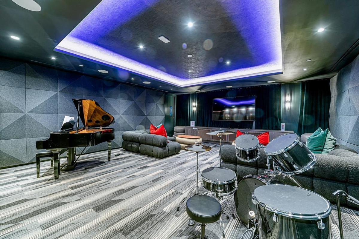 Kitchen Island Photo of 410 6855 Pearson Way, Richmond, BC