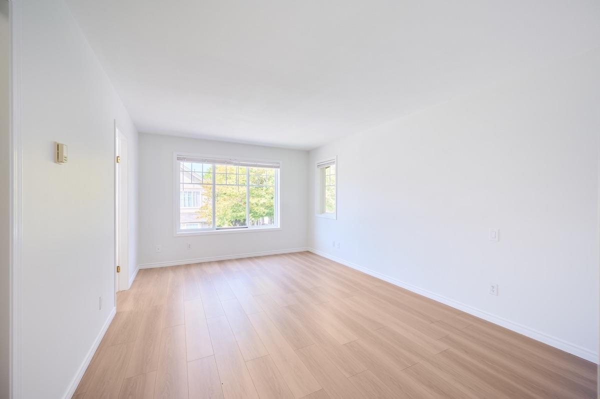 Primary Bathroom Photo of 9 9591 No. 3 Road, Richmond, BC