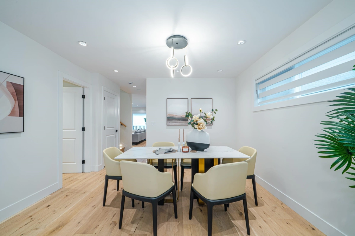 Breakfast Nook Photo of 4919 Venables Street, Burnaby, BC