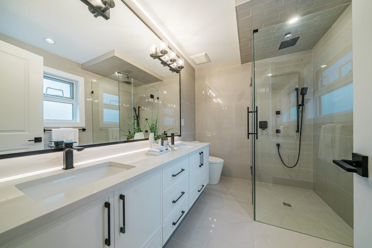 Outdoor Deck Photo of 4919 Venables Street, Burnaby, BC