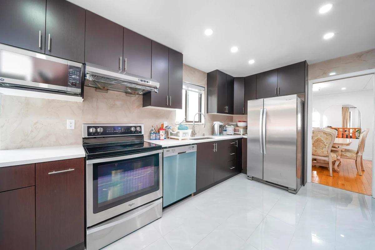 Primary Bedroom Photo of 3609 Turner Street, Vancouver, BC