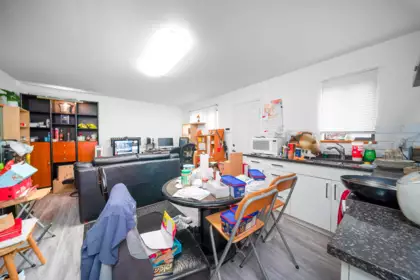 Swimming Pool Photo of 3609 Turner Street, Vancouver, BC