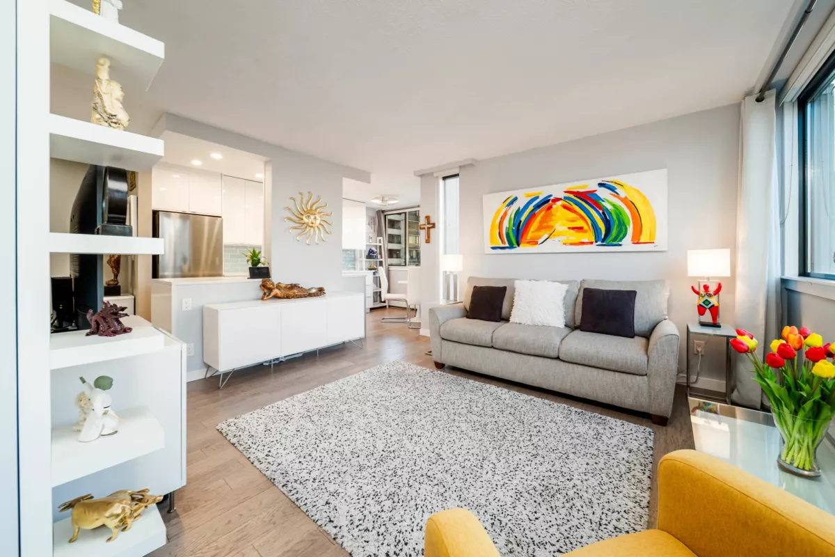 Breakfast Nook Photo of 1501 1740 Comox Street, Vancouver, BC