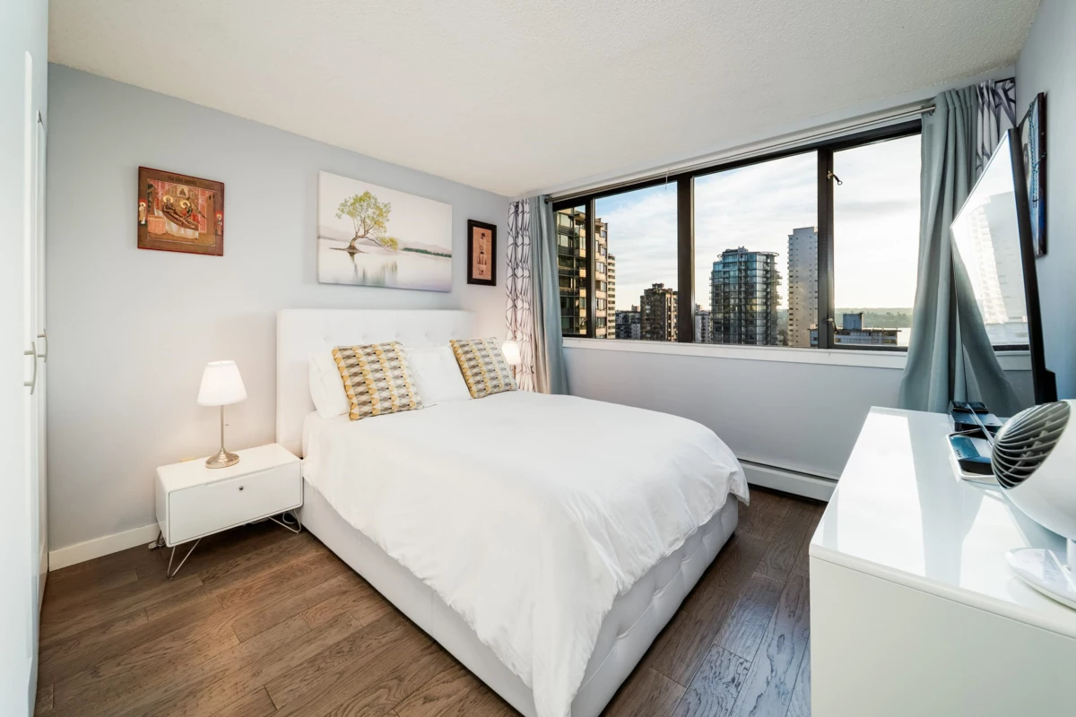 Guest Bathroom Photo of 1501 1740 Comox Street, Vancouver, BC