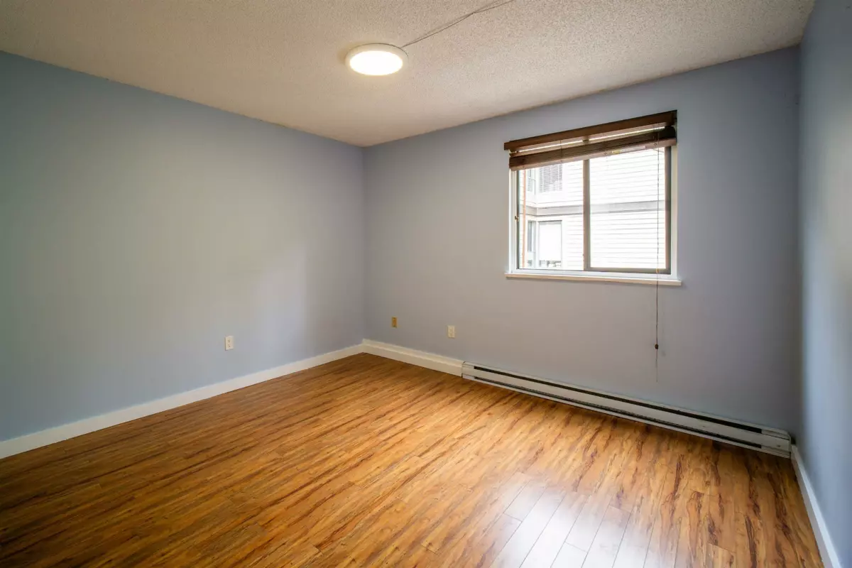 Kitchen Photo of 103 9149 Saturna Drive, Burnaby, BC