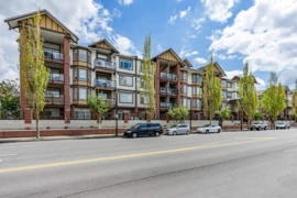 332 5660 201a Street, Langley, BC