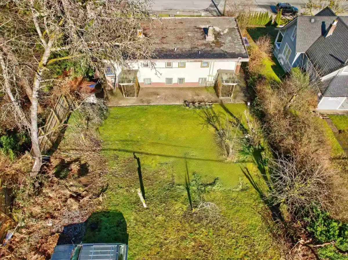 Family Room Photo of 2217 St George Street, Port Moody, BC