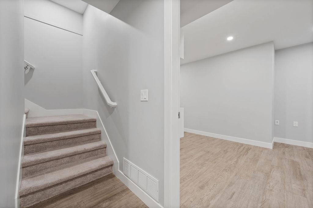 Outdoor Deck Photo of 4684 Capilano Road, North Vancouver, BC