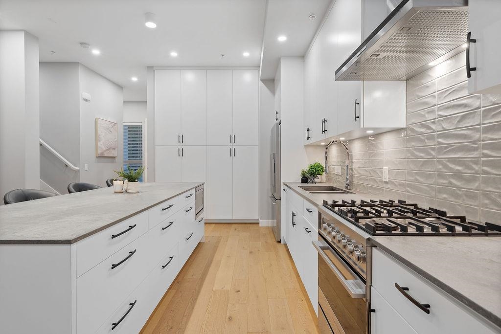 Pantry Photo of 4684 Capilano Road, North Vancouver, BC