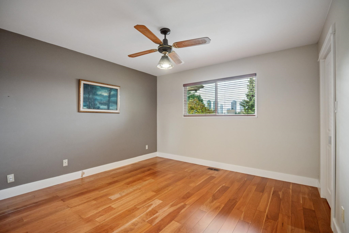 Basement Recreation Room Photo of 5508 Cedardale Court, Burnaby, BC