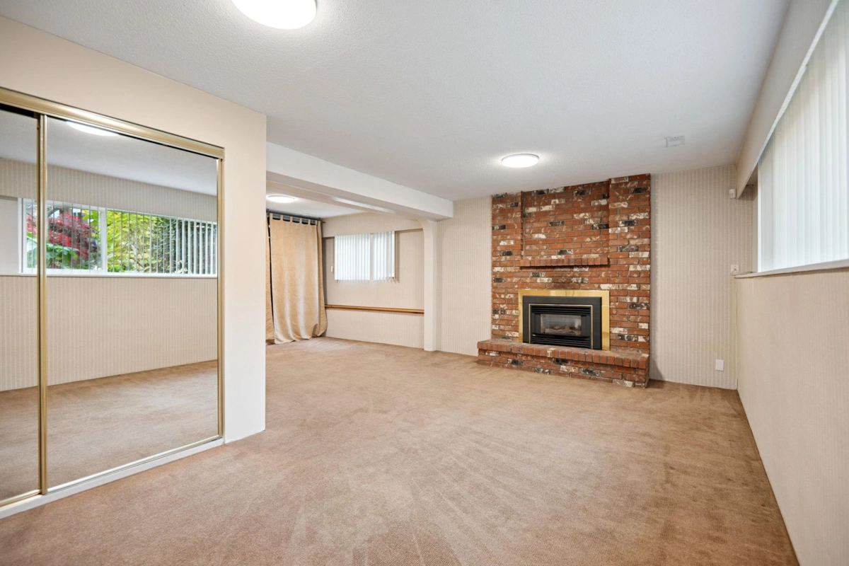 Outdoor Deck Photo of 5508 Cedardale Court, Burnaby, BC