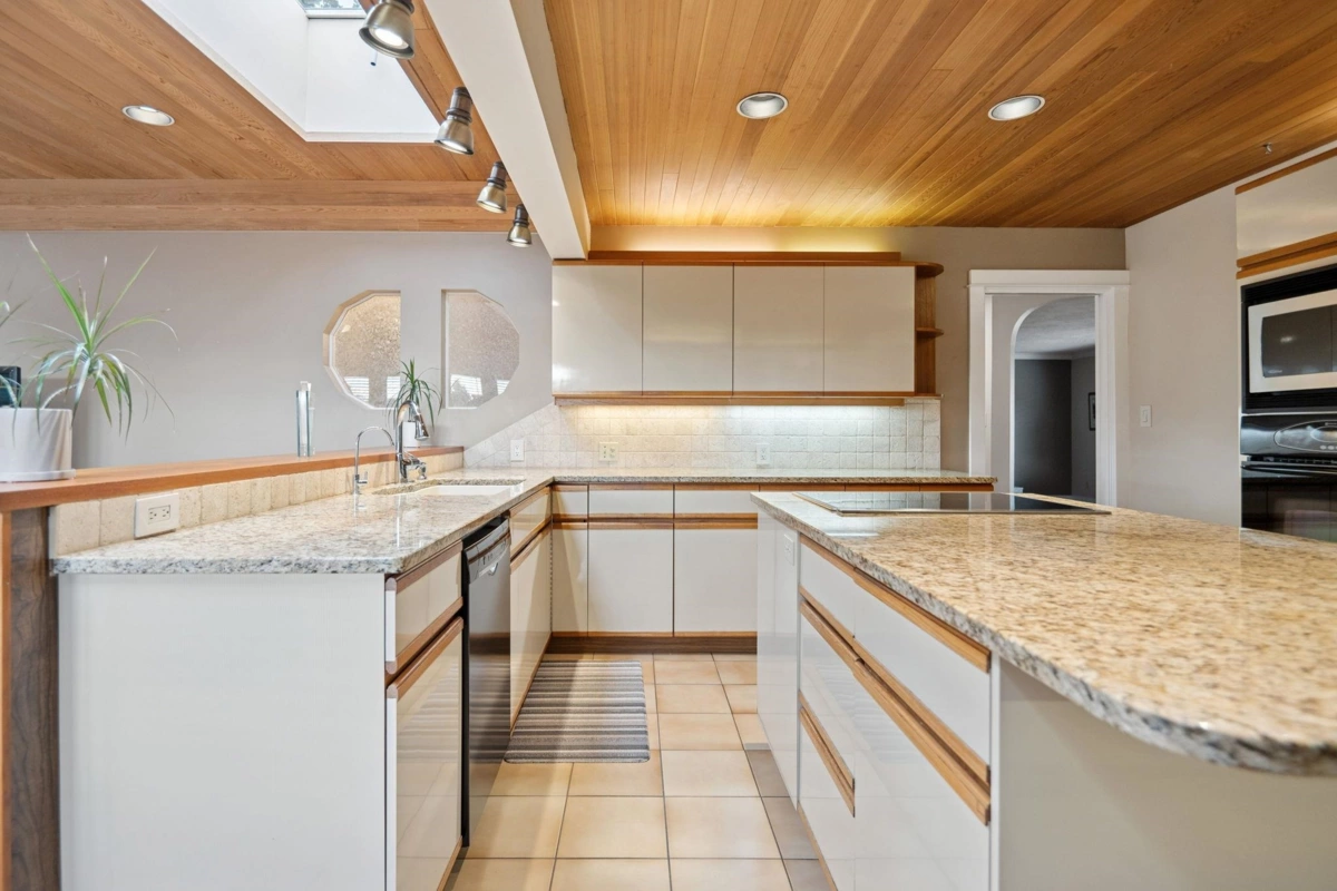 Walk-In Closet Photo of 5508 Cedardale Court, Burnaby, BC