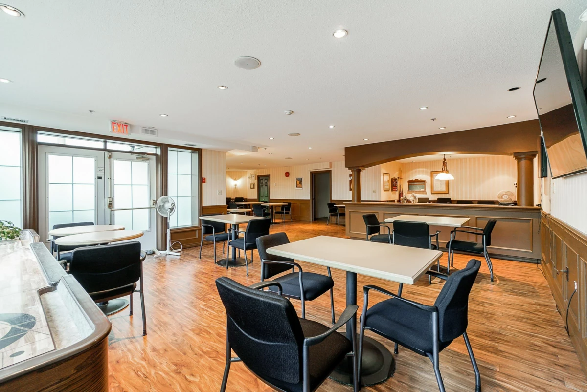 Hallway Photo of 318 2985 Princess Crescent, Coquitlam, BC