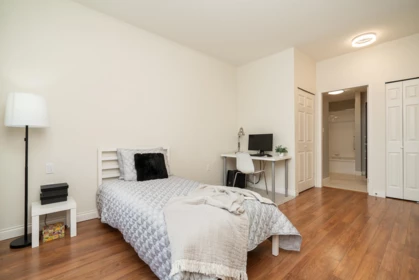 Primary Bedroom Photo of 318 2985 Princess Crescent, Coquitlam, BC