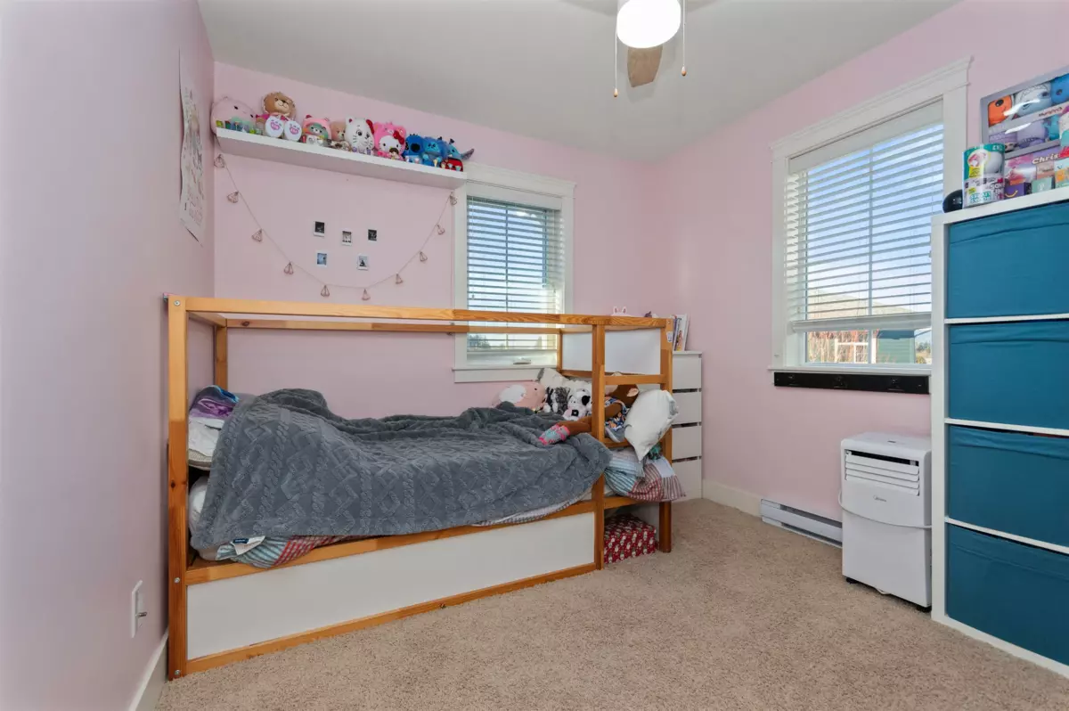 Garage Interior Photo of 10 45137 Nicomen Crescent, Chilliwack, BC