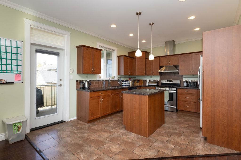 Kitchen Photo of 787 North Road, Gibsons, BC