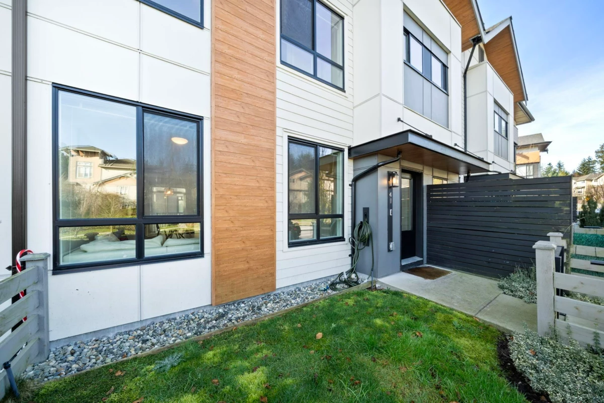 Living Room Photo of 41 15151 Edmund Drive, Surrey, BC