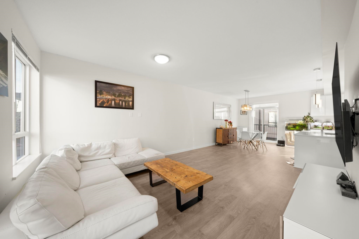 Primary Bathroom Photo of 41 15151 Edmund Drive, Surrey, BC