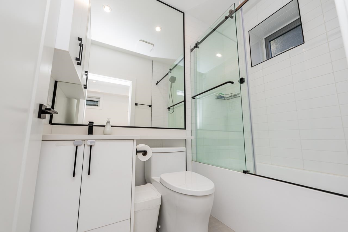 Breakfast Nook Photo of 3896 Welwyn Street, Vancouver, BC