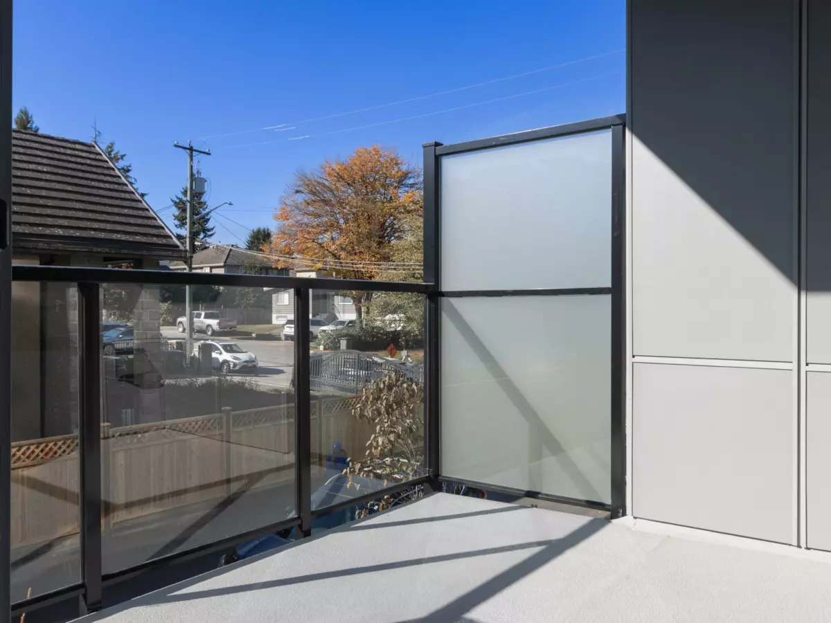 Breakfast Nook Photo of 417 13458 95 Avenue, Surrey, BC