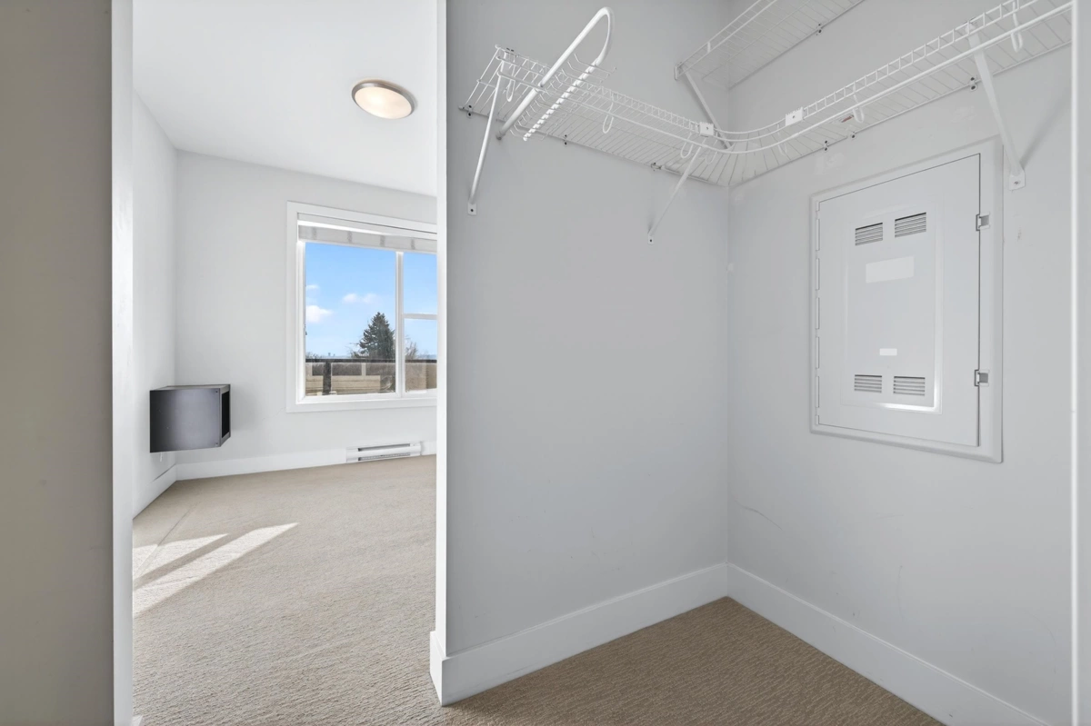 Basement Recreation Room Photo of 430 15956 86a Avenue, Surrey, BC