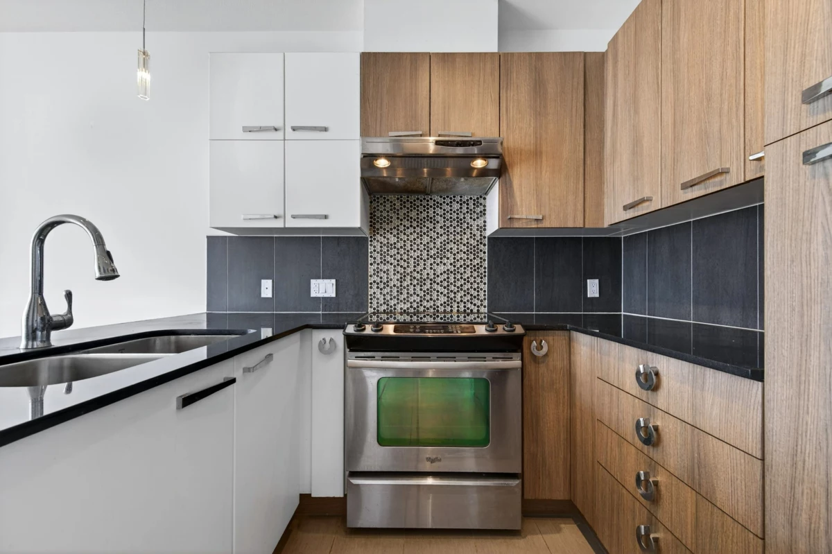 Breakfast Nook Photo of 430 15956 86a Avenue, Surrey, BC