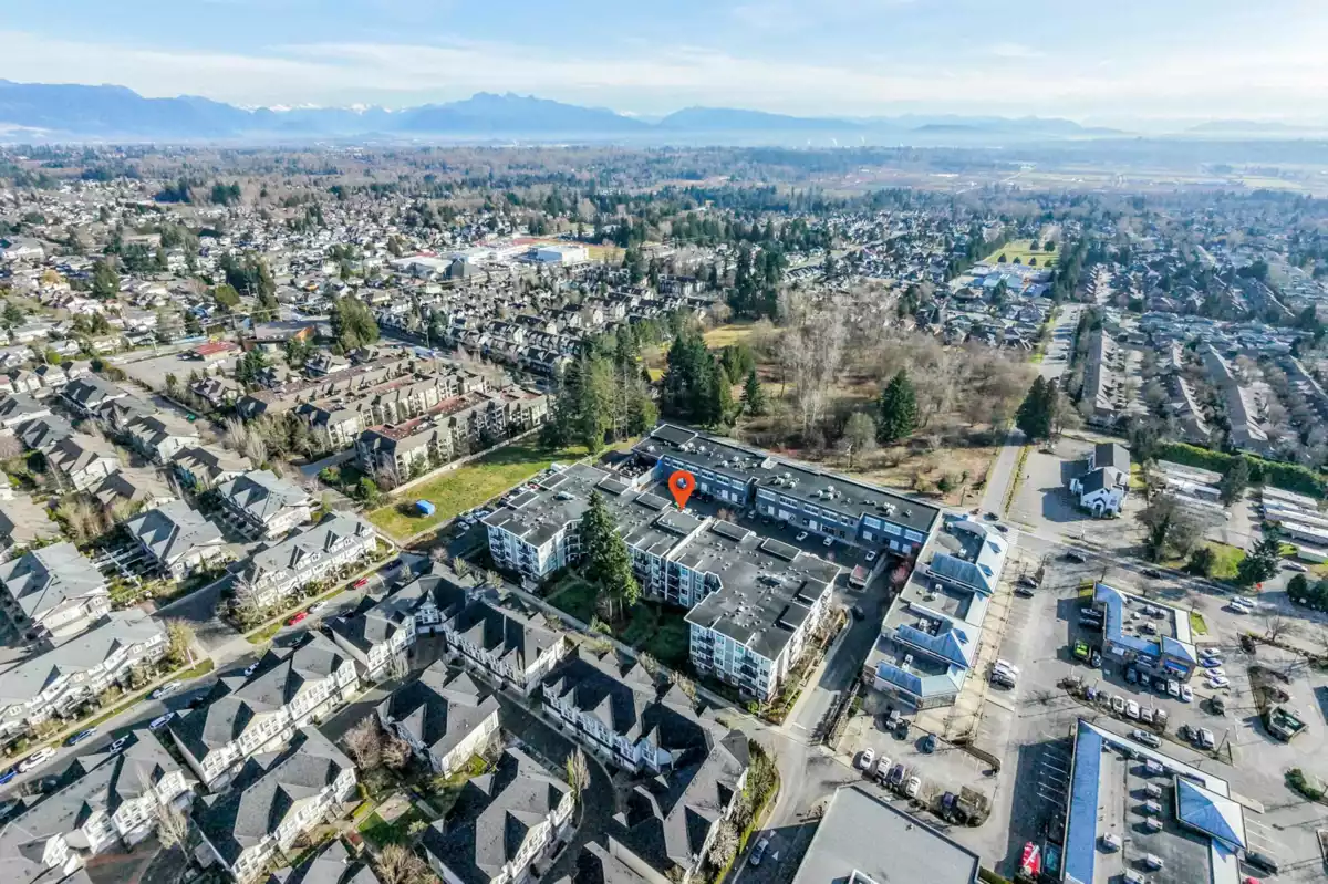 Community Amenities Photo (Clubhouse) of 430 15956 86a Avenue, Surrey, BC