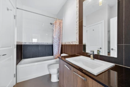 Laundry Room Photo of 430 15956 86a Avenue, Surrey, BC