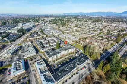 Playground / Recreational Area Near 430 15956 86a Avenue, Surrey, BC