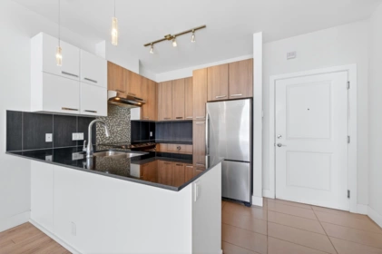 Primary Bedroom Photo of 430 15956 86a Avenue, Surrey, BC
